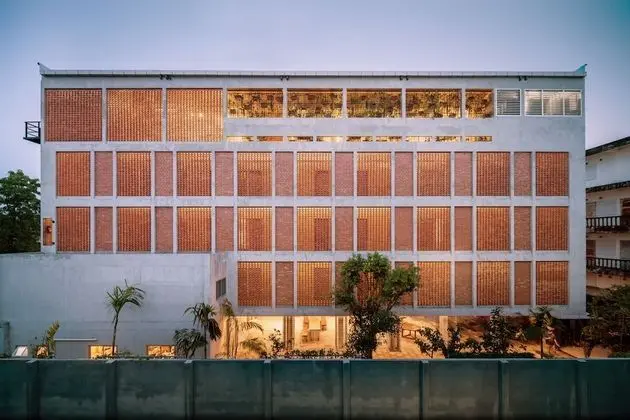 Laekhon Nonbai Hotel