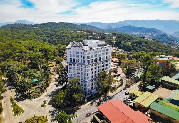 Lafaayette Luxury Suites Baguio - 1