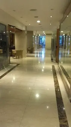 Lafayette Hotel - Lobi