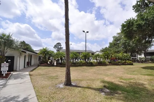Lago Vista at Buenaventura Lakes