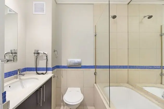 Lagoon Beach 302A by HostAgents - Banyo Tipleri