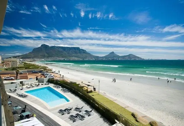 Lagoon Beach Hotel Apartments