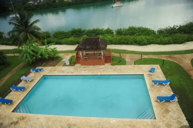 Lagoons Apartments - Havuz