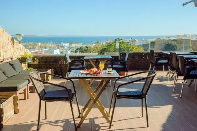 Lagos Uptown Bed & Breakfast - Yerinde Yemek