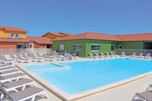 Lagrange Vacances La Grenadine - Havuz
