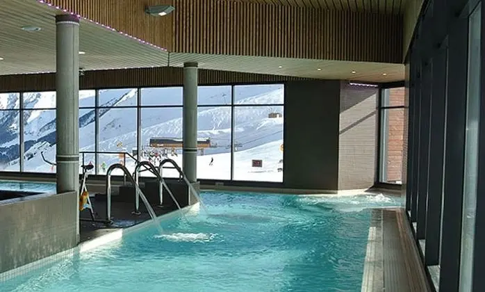 Lagrange Vacances L'Ecrin du Badet - Havuz