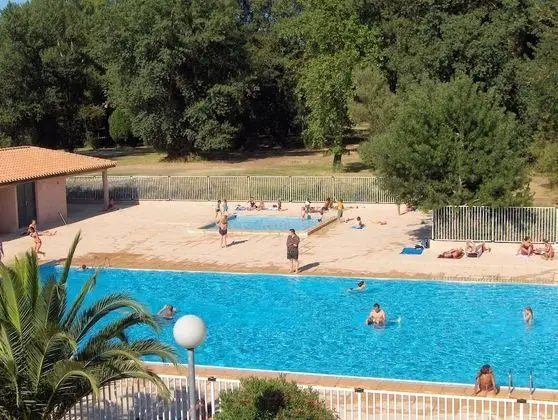Lagrange Vacances Les Pierres de Jade - Havuz