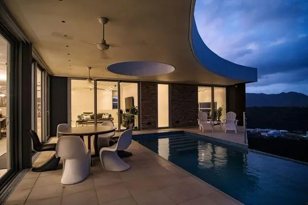L'Agua by Island Properties Online - Havuz