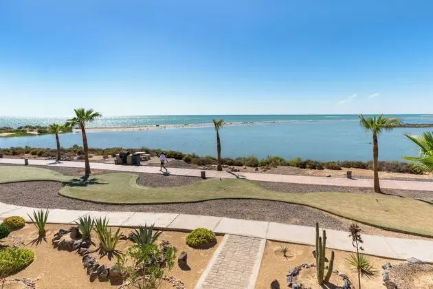 Laguna Shores Resort - Dış Mekan