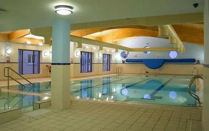 Lahinch Coast Hotel & Suites - Havuz