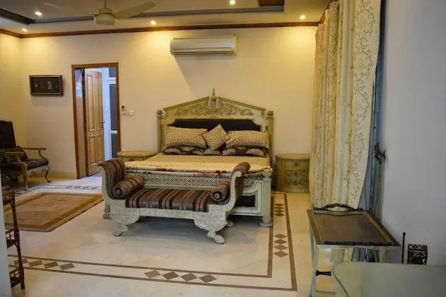 Lahore Home Stay