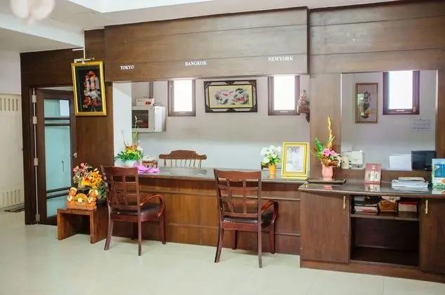 Laidback Place Apartment - Lobi