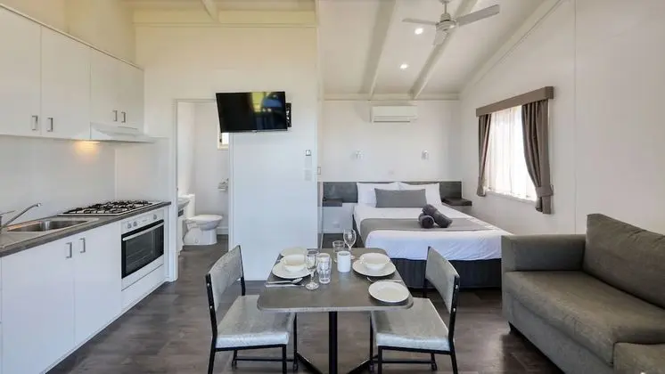 Lake Boga Caravan Park - Oda Düzeni