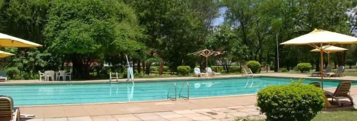 Lake Bogoria Spa Resort - Havuz