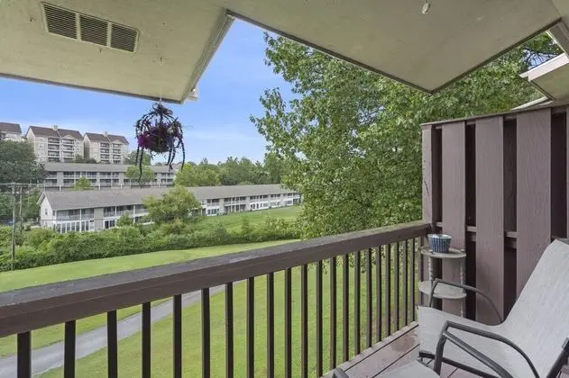 Lake Club Villa