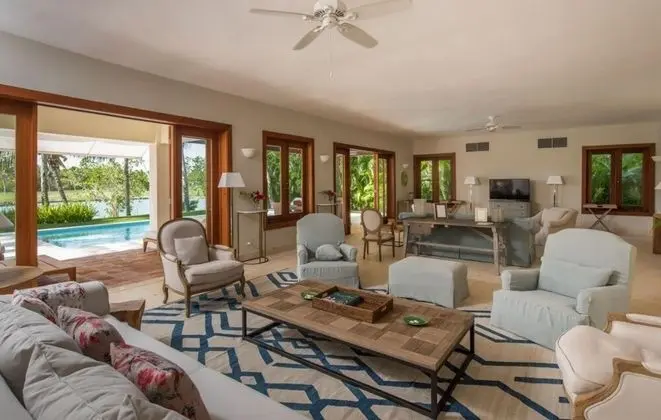 Lake Front Villa With Open Design in Luxury Resort - Oda
