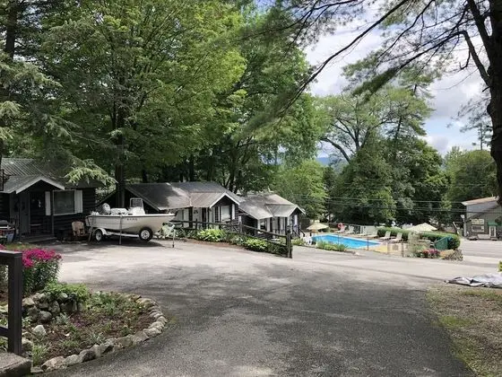 Lake George Bear's Den