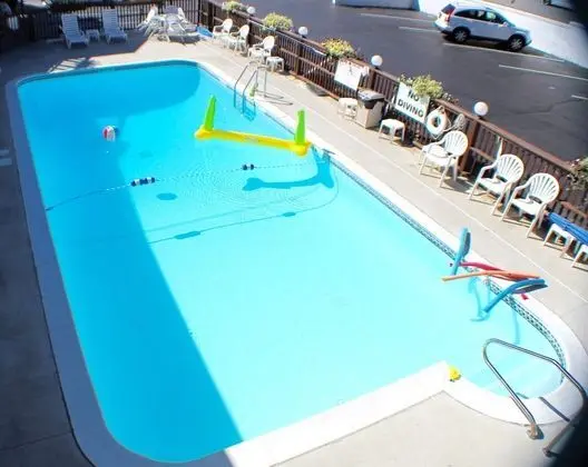 Lake Haven Motel - Havuz