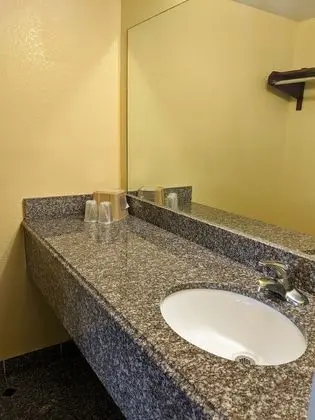 Lake Houma Inn - Oda