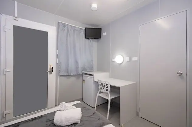 Lake Kawana Accommodation - Oda