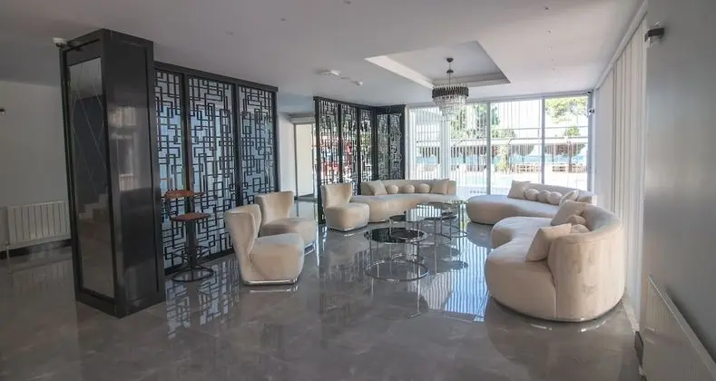 LAKE LİFE HOTEL - Lobi