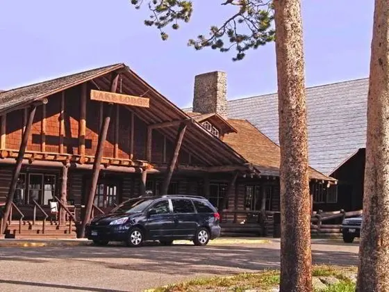 Lake Lodge