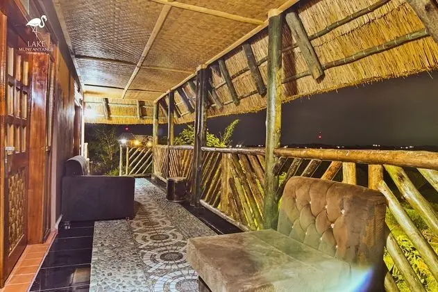 Lake Munyanyange Caves Lodge - Lobi