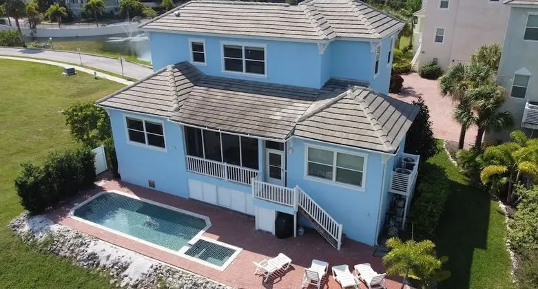 Lake Norma Luxury Living - Coronas Azul