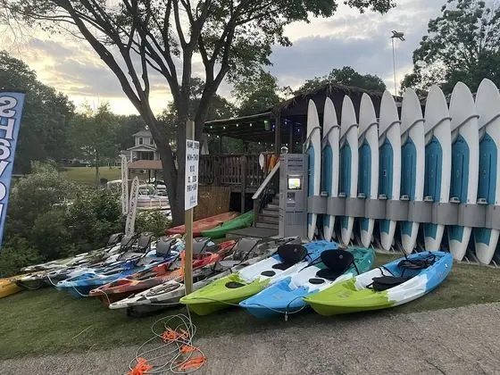 Lake Norman Hotel - Dış Mekan