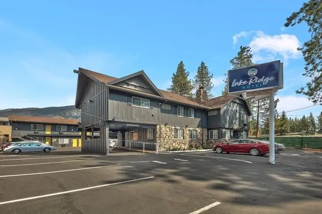 Lake Ridge Hotel