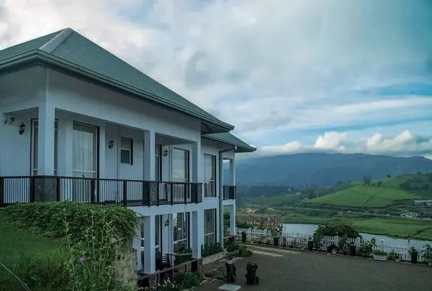 Lake View Comfort Bungalow