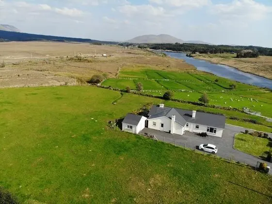 Lake View House, Recess