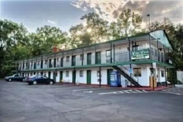 Lake View Inn - Dış Mekan