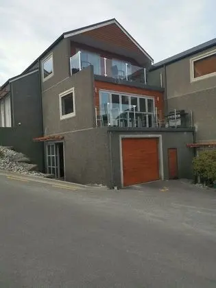 Lakefront Living - 4 Bedrm Apartmt Alpine Village - Dış Mekan