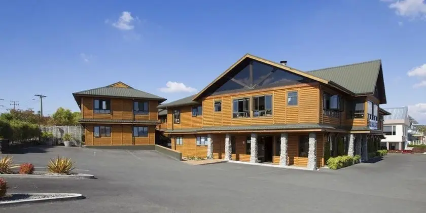 Lakefront Lodge Taupo - Dış Mekan