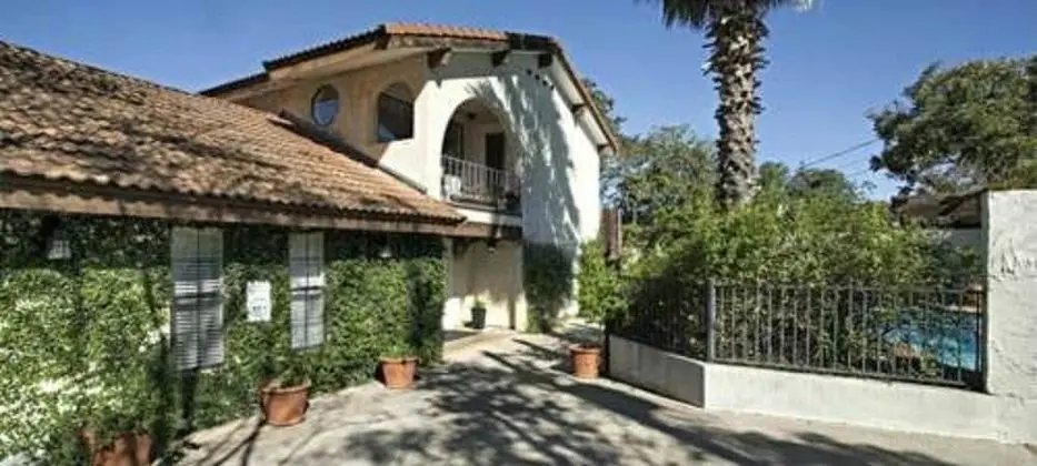 The Lakehouse Bed & Breakfast - Dış Mekan