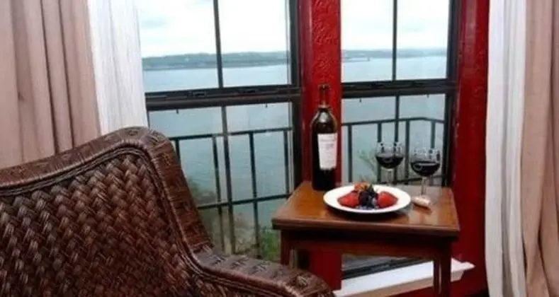 The Lakehouse Bed & Breakfast - Oda