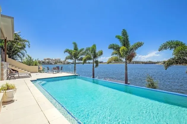 Lakehouse Family Oasis - Havuz