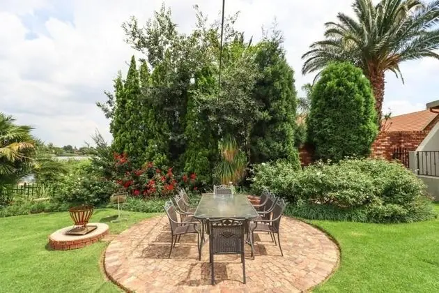 The Lakehouse Guest House - Dış Mekan