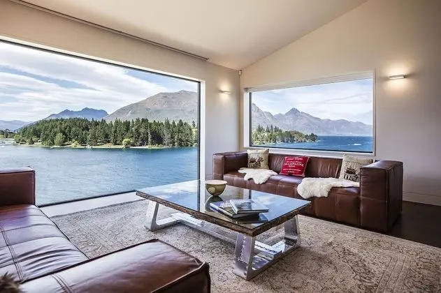Lakehouse Joela