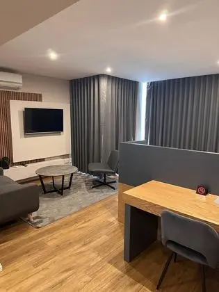 The Lakes Boutique Lodge