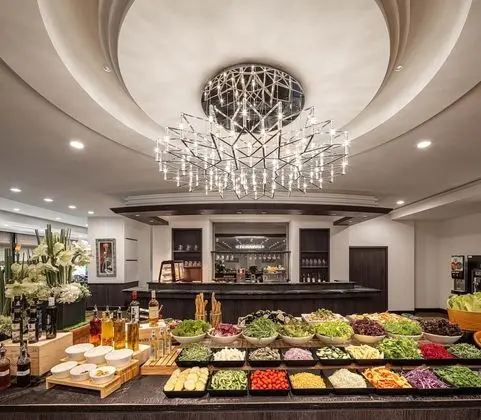 Lakeshore Hotel Metropolis I - Yerinde Yemek
