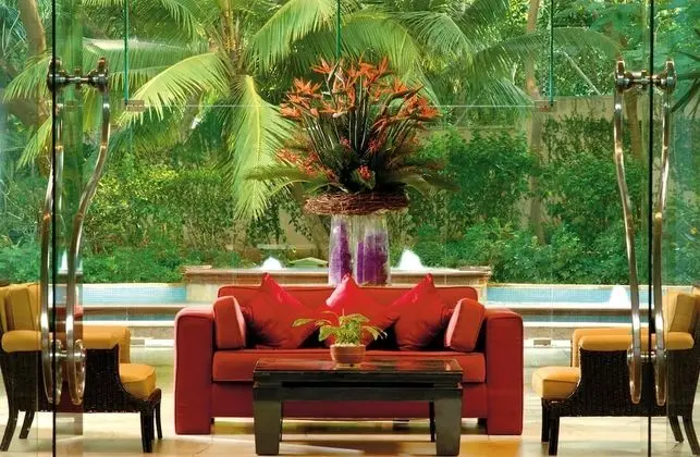 Lakeside Chalet - Mumbai, Marriott Executive Apartments - Lobi