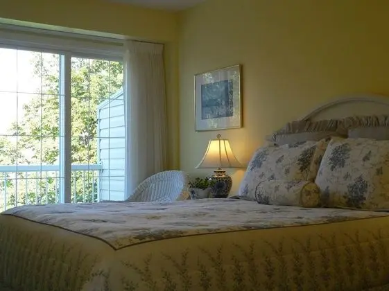 Lakeside Country Inn - Oda