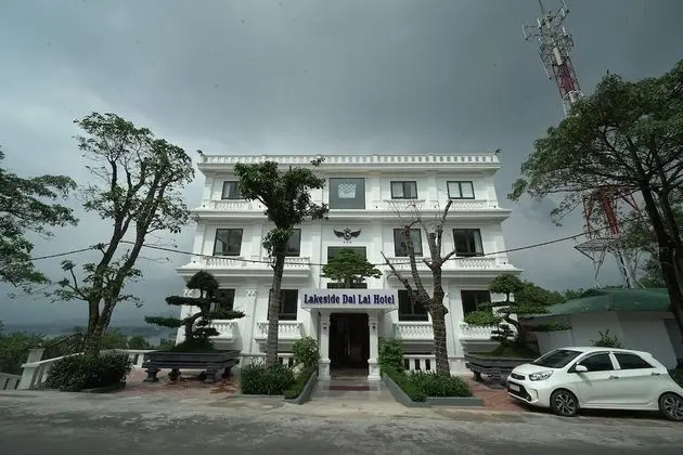 Lakeside Dailai Hotel