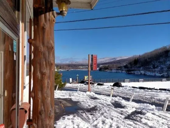 Lakeside Guest House Hostel Jil - Dış Mekan