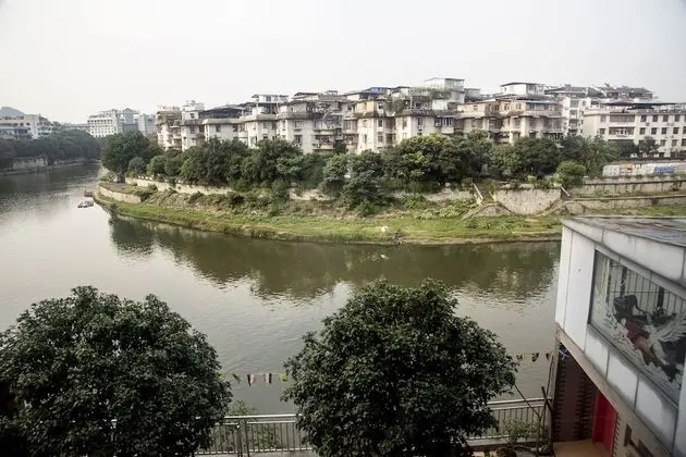 Lakeside Hostel
