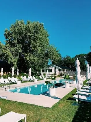 Lakeside Motel - Havuz