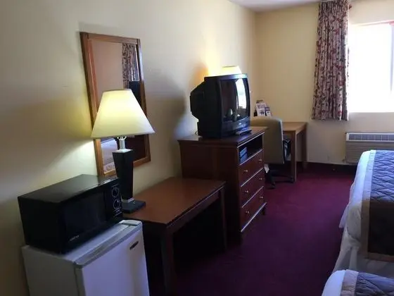 Laketree Inn And Suites Marion