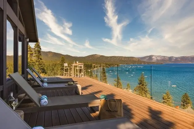 Lakeview by Avantstay Private Waterfront Cabin on Lake Tahoe w/ Hot Tub & Views